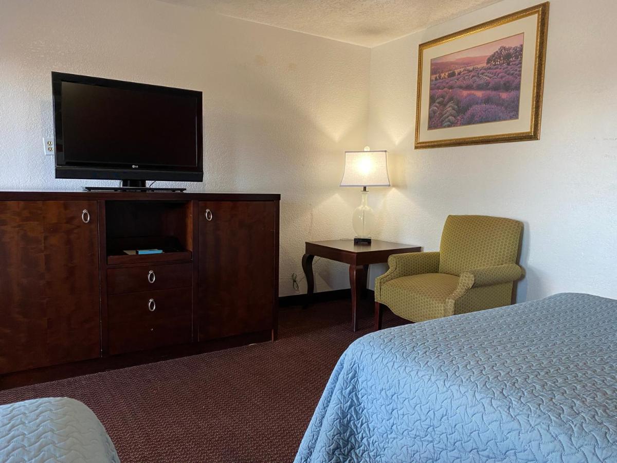 Travelodge By Wyndham Hwy 64