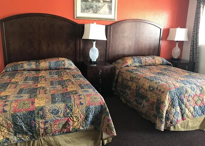 Travelodge By Wyndham Farmington Hwy 64