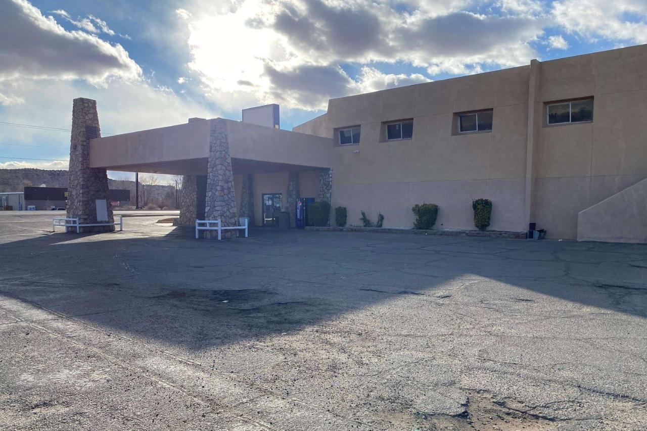 Motel Travelodge By Wyndham Hwy 64