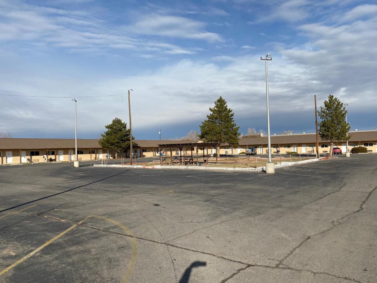 Travelodge By Wyndham Hwy 64